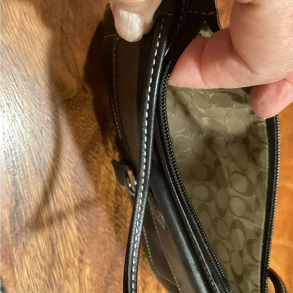 Coach wristlet wallet. - Picture 6 of 9